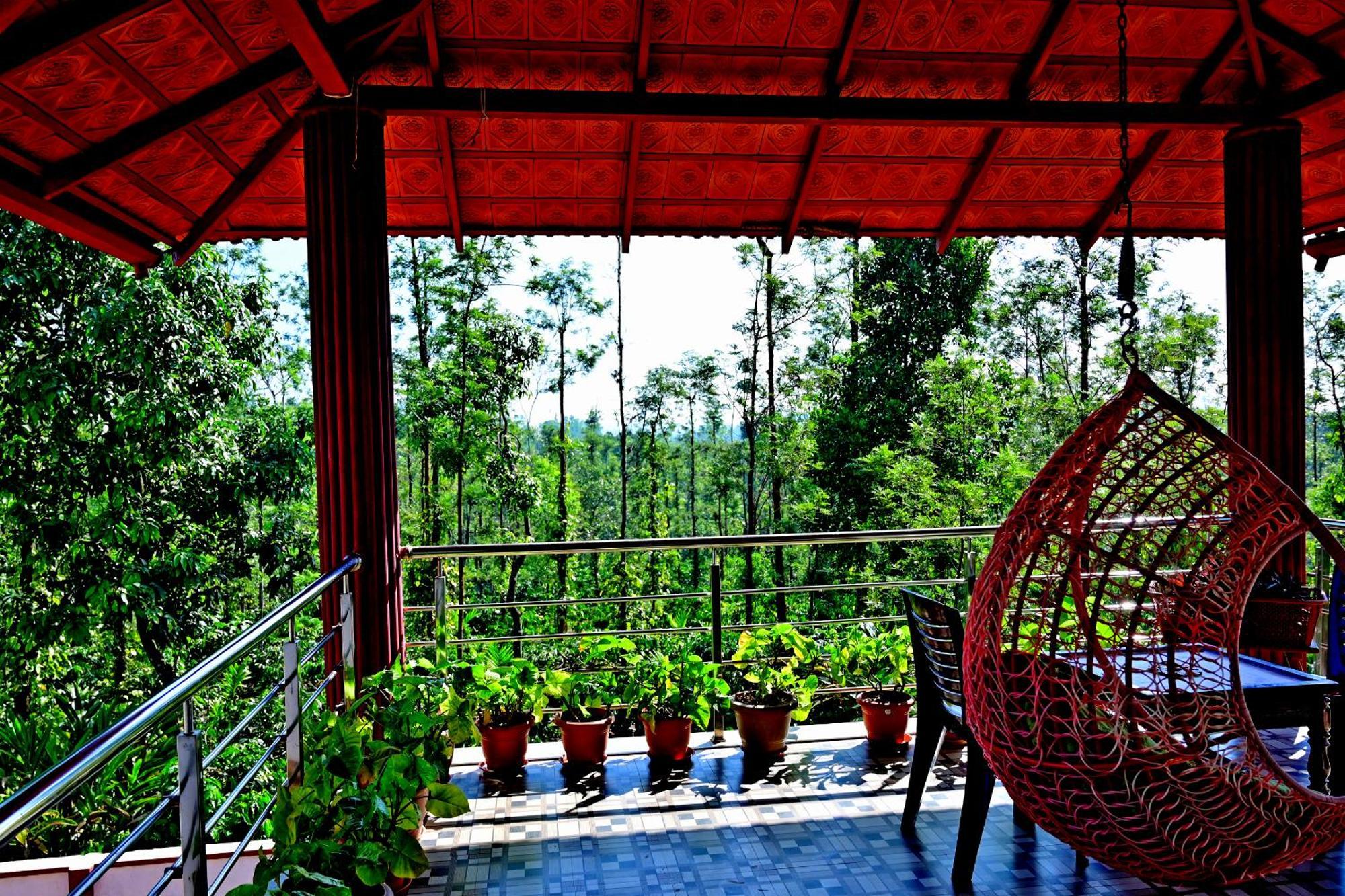 Hulihara Homestay - Full Villa, Coffee Estate & Balcony View Sakleshpur Exterior photo