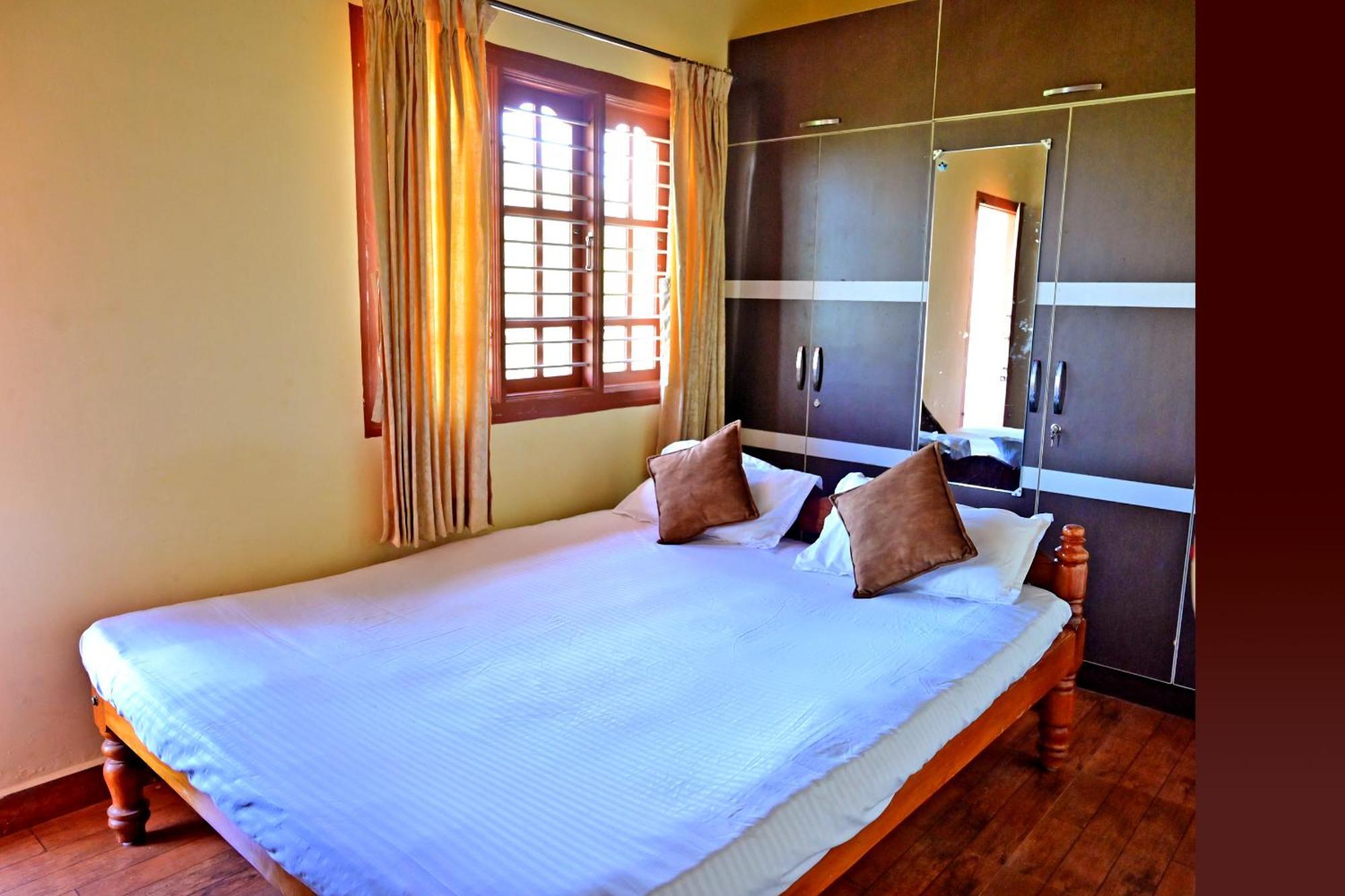 Hulihara Homestay - Full Villa, Coffee Estate & Balcony View Sakleshpur Exterior photo
