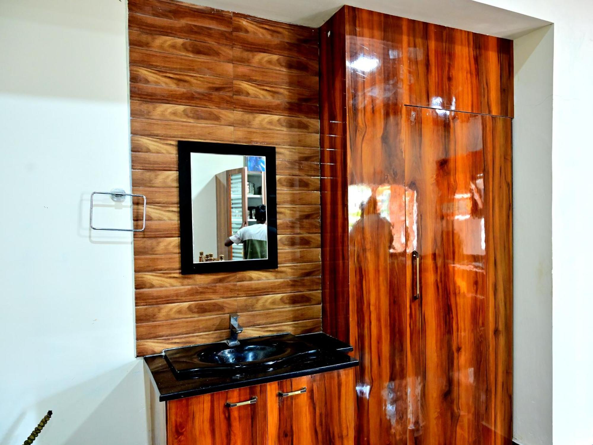 Hulihara Homestay - Full Villa, Coffee Estate & Balcony View Sakleshpur Exterior photo